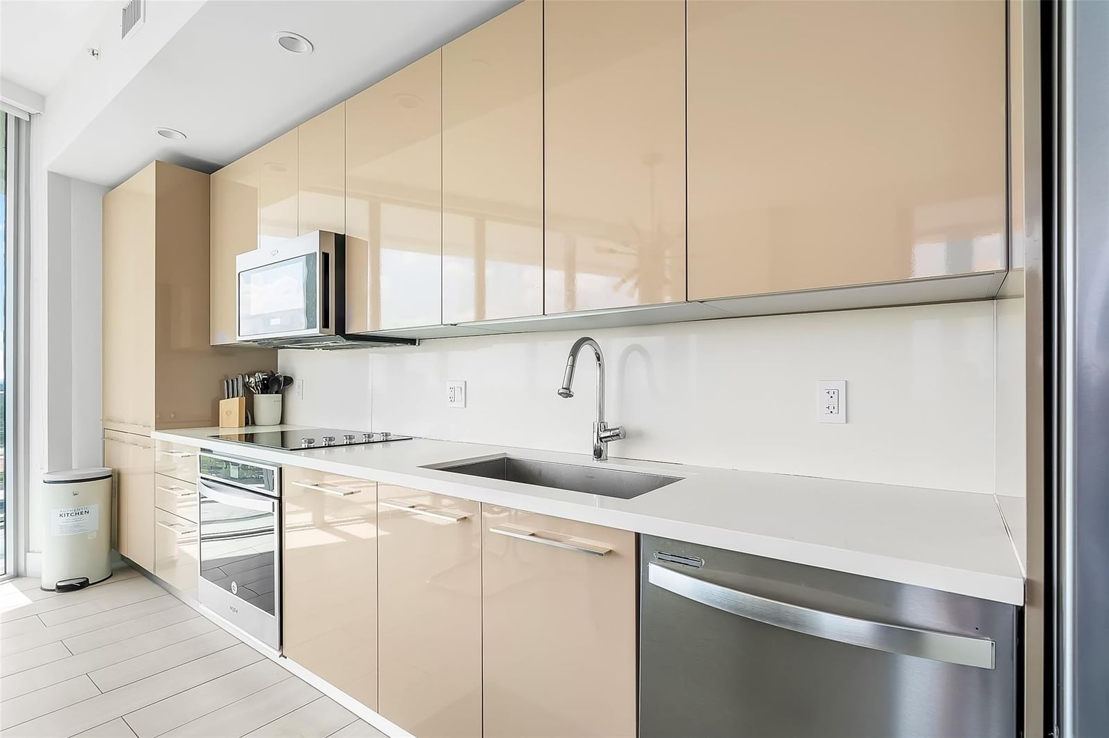 2000 Metropica Way #1410, Sunrise, FL 33323 photo 3