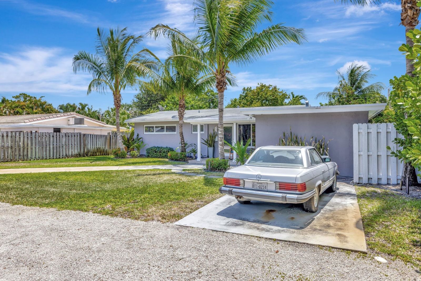 14 NE 26th Court, Wilton Manors, FL 33334 photo 3