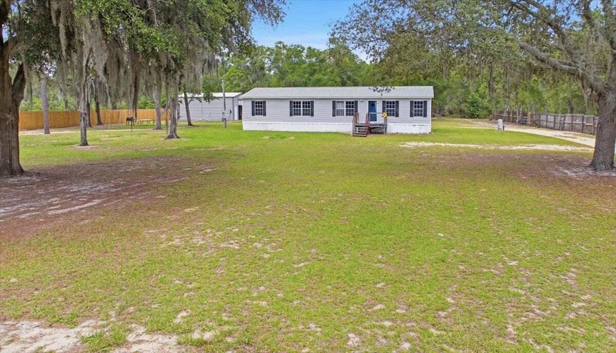 194 Keuka Road, Interlachen, FL 32148 photo 2