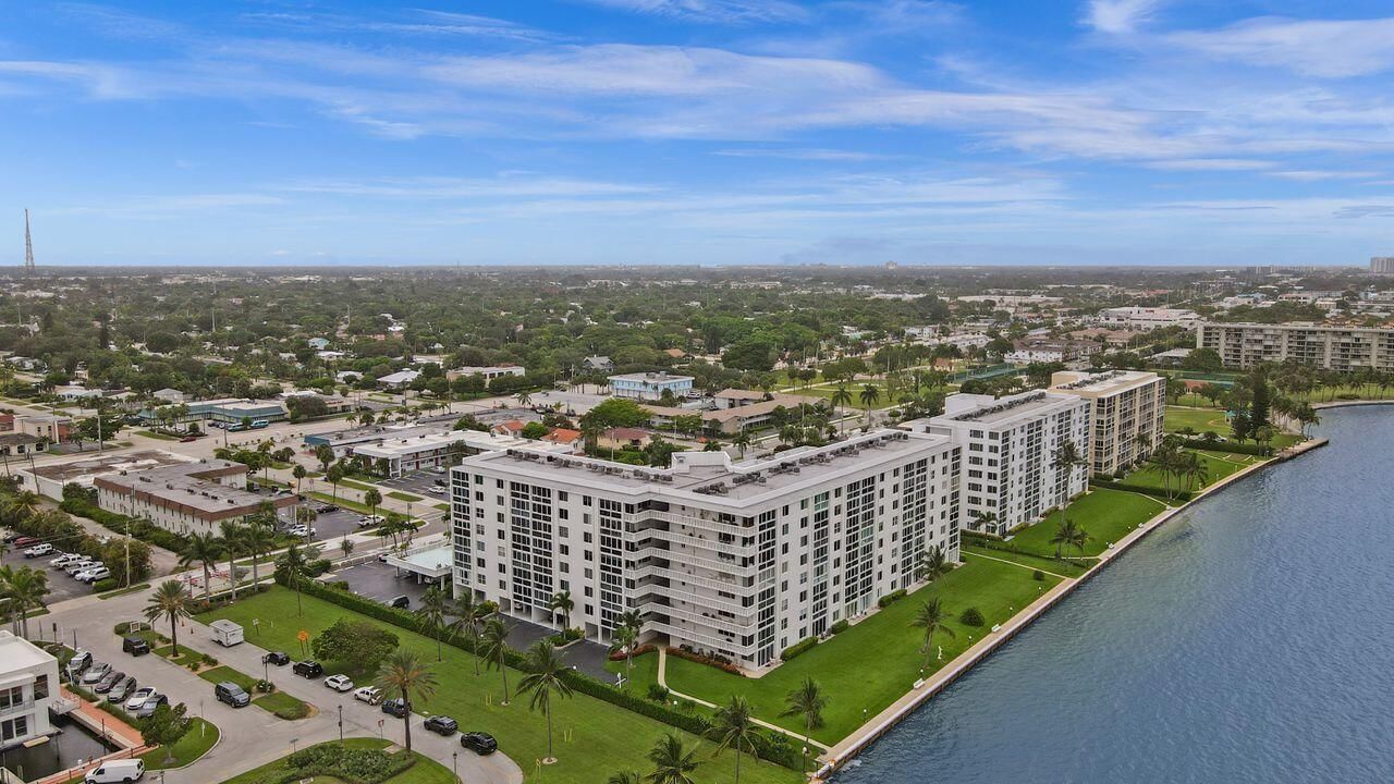 301 Lake Shore Drive #809, Lake Park, FL 33403 photo 2
