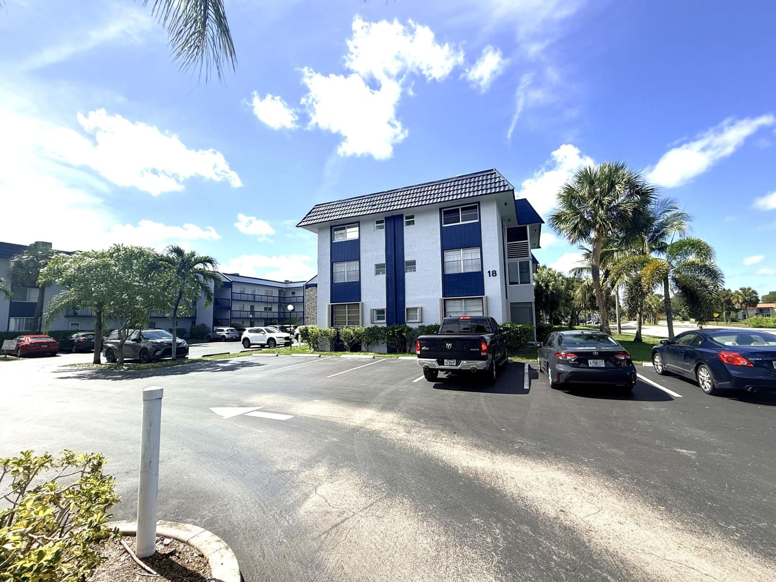 3050 Holiday Springs Boulevard #111, Margate, FL 33063 photo 4