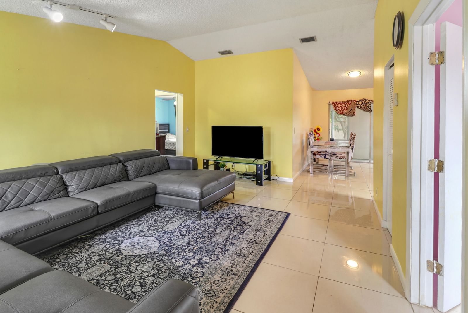 23 Chelsea Lane, Boynton Beach, FL 33426 photo 4