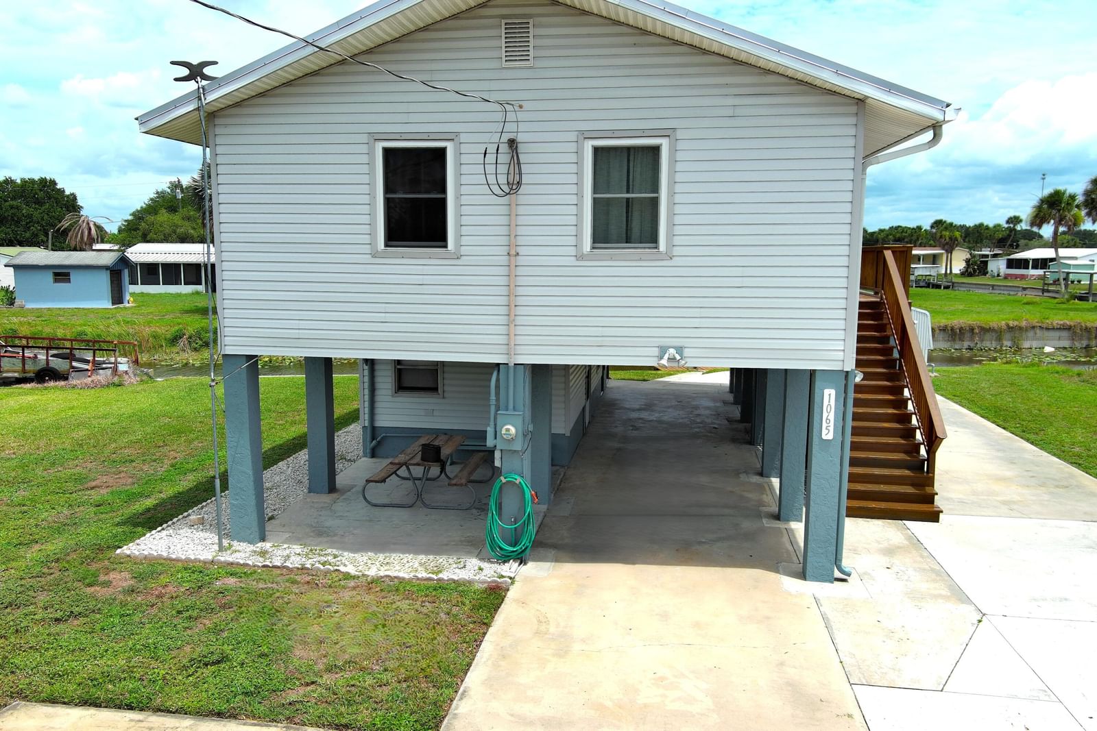 1065 Peach Lane, Okeechobee, FL 34974 photo 3