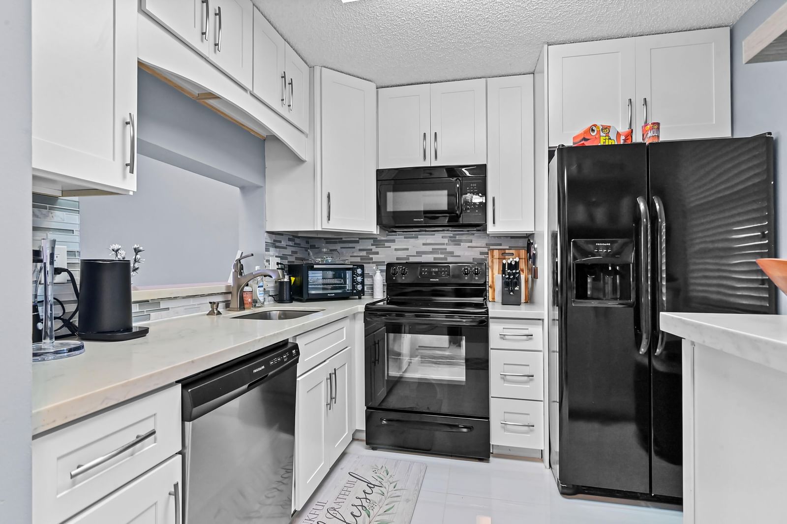 5530 Lakeside Drive #203, Margate, FL 33063 photo 5