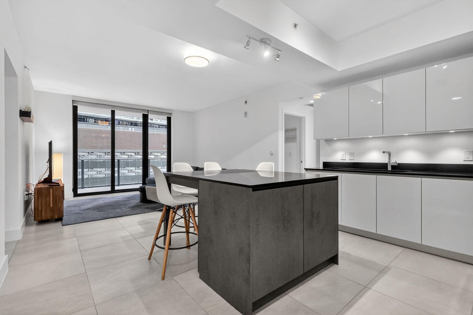1010 Brickell Avenue #1607, Miami, FL 33131 photo 3