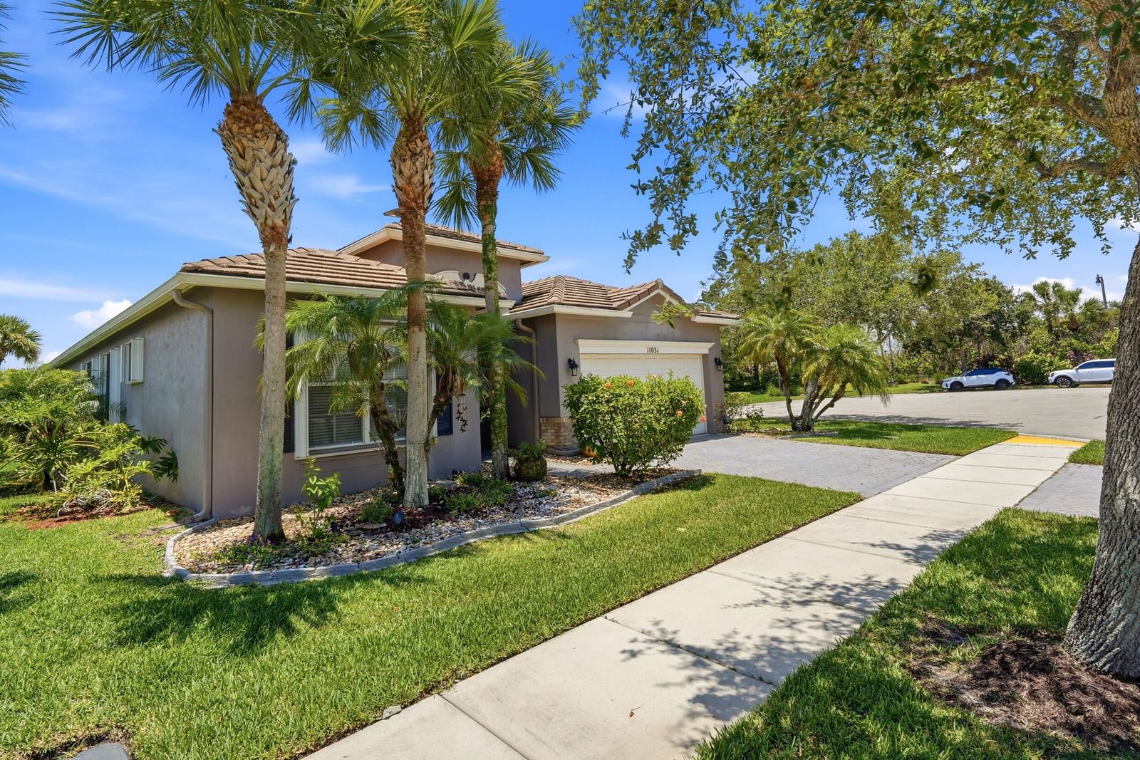 11031 SW Dunhill Court, Port St Lucie, FL 34987 photo 2