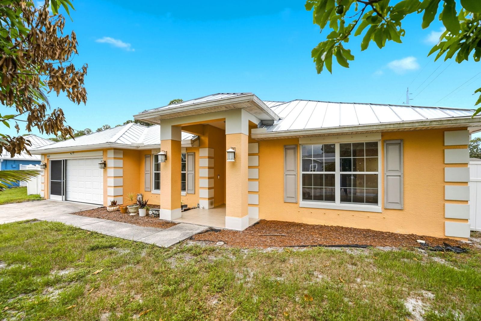 1692 SW Lofgren Avenue, Port St Lucie, FL 34953 photo 4