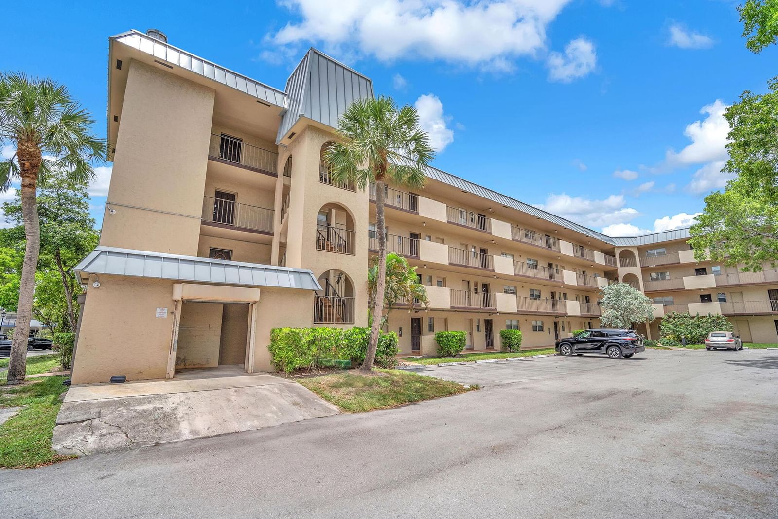 6361 N Falls Cir Drive #408, Lauderhill, FL 33319 photo 2