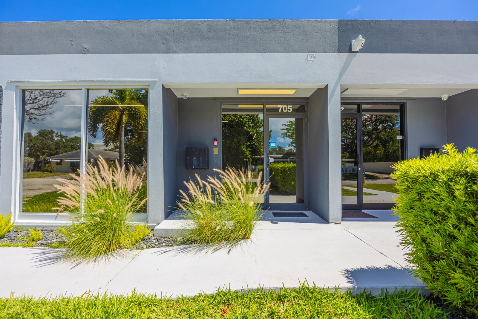 705 Bond Way, Delray Beach, FL photo 2