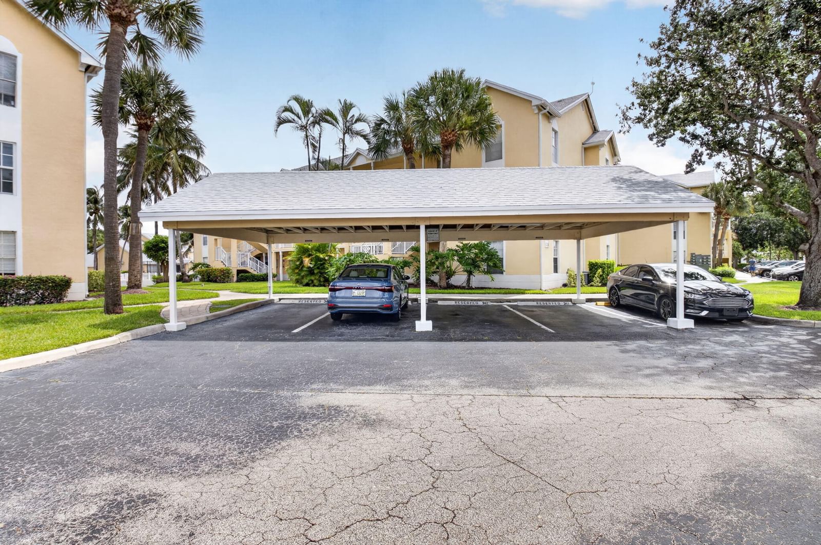 6339 La Costa Drive #D, Boca Raton, FL 33433 photo 2