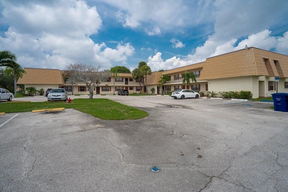 4151 Oak Terrace Drive #4151, Greenacres, FL 33463 photo 2