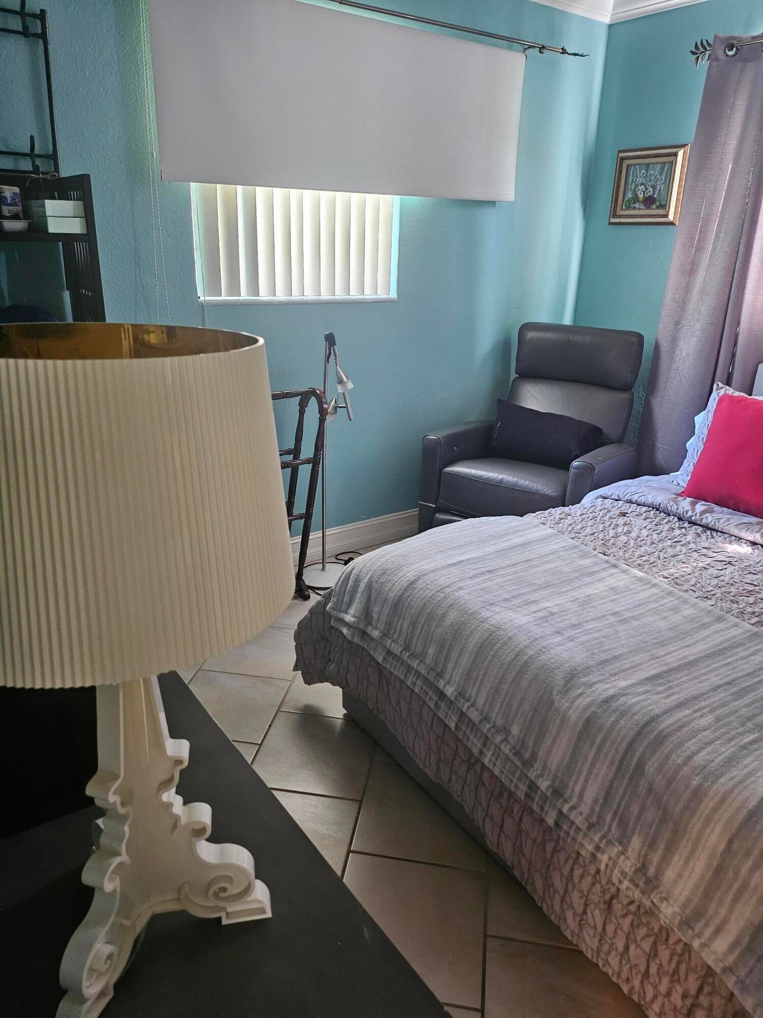 1045 SE 15th Street #13c, Fort Lauderdale, FL 33316 photo 2