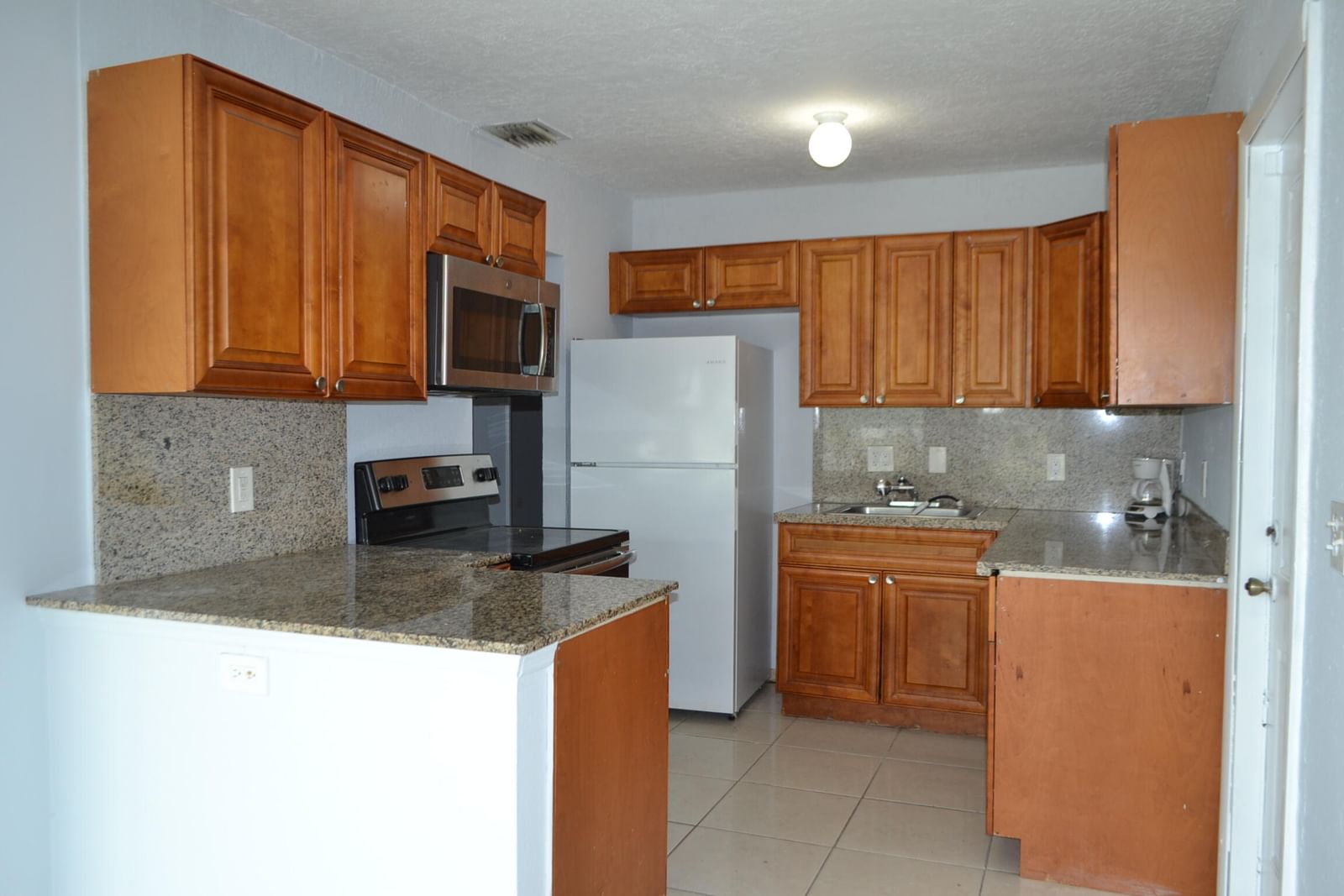 608 NW 20th Court, Pompano Beach, FL 33060 photo 4