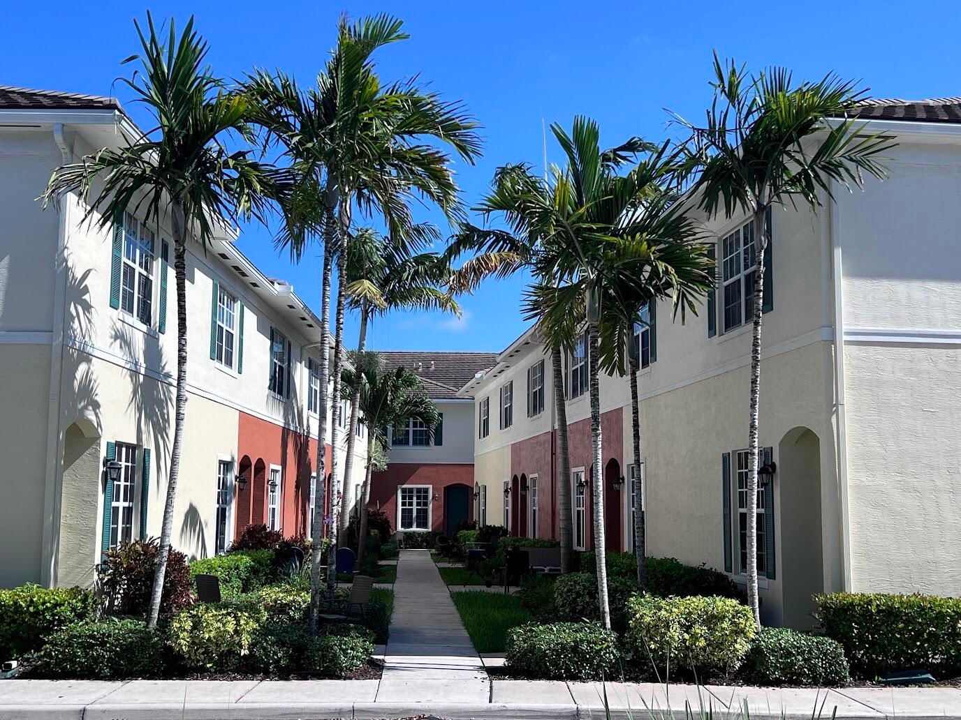 726 SW 1st Way, Pompano Beach, FL 33060 photo 2