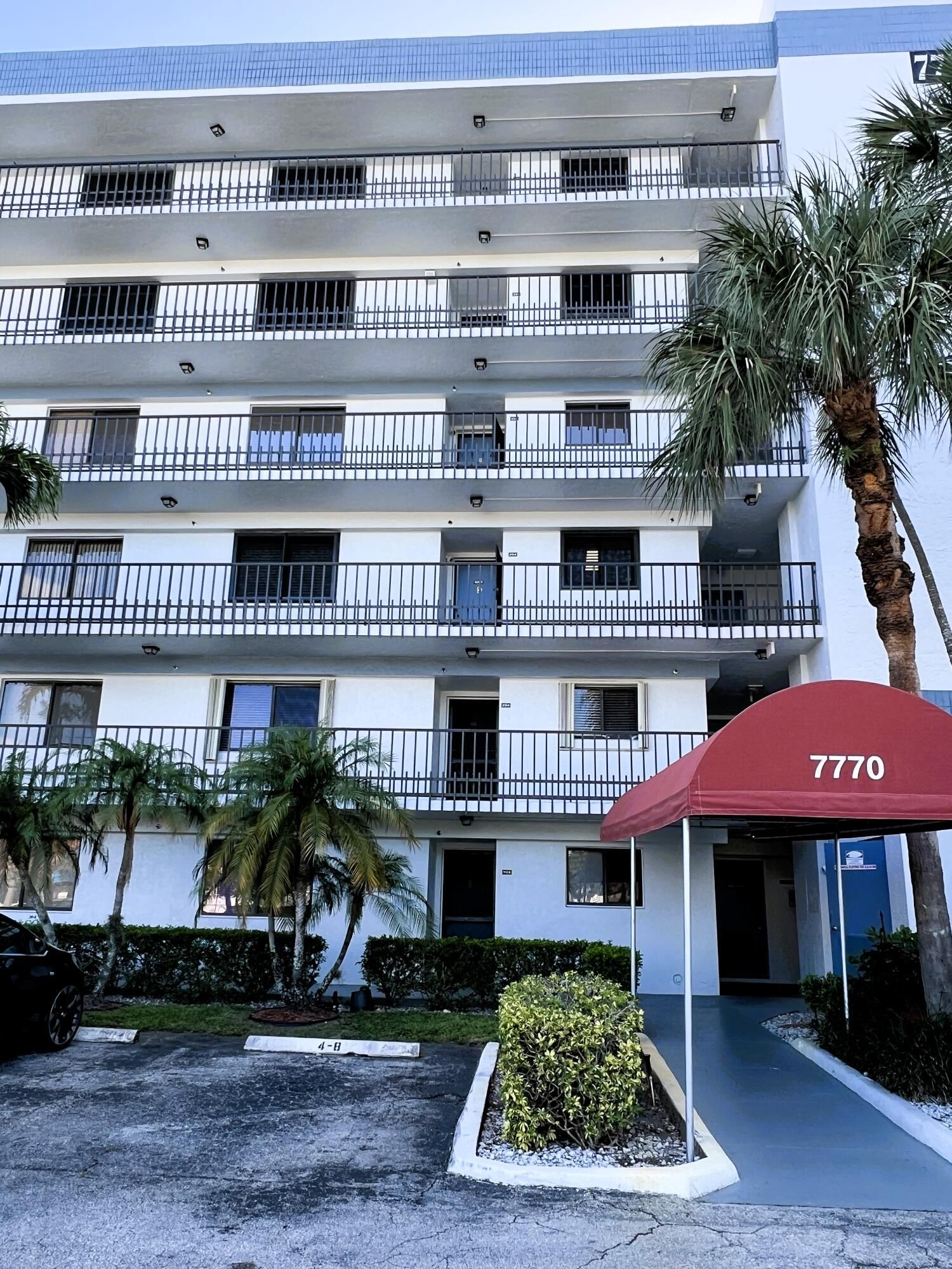 7770 Tahiti Lane #504, Lake Worth, FL 33467 photo 2