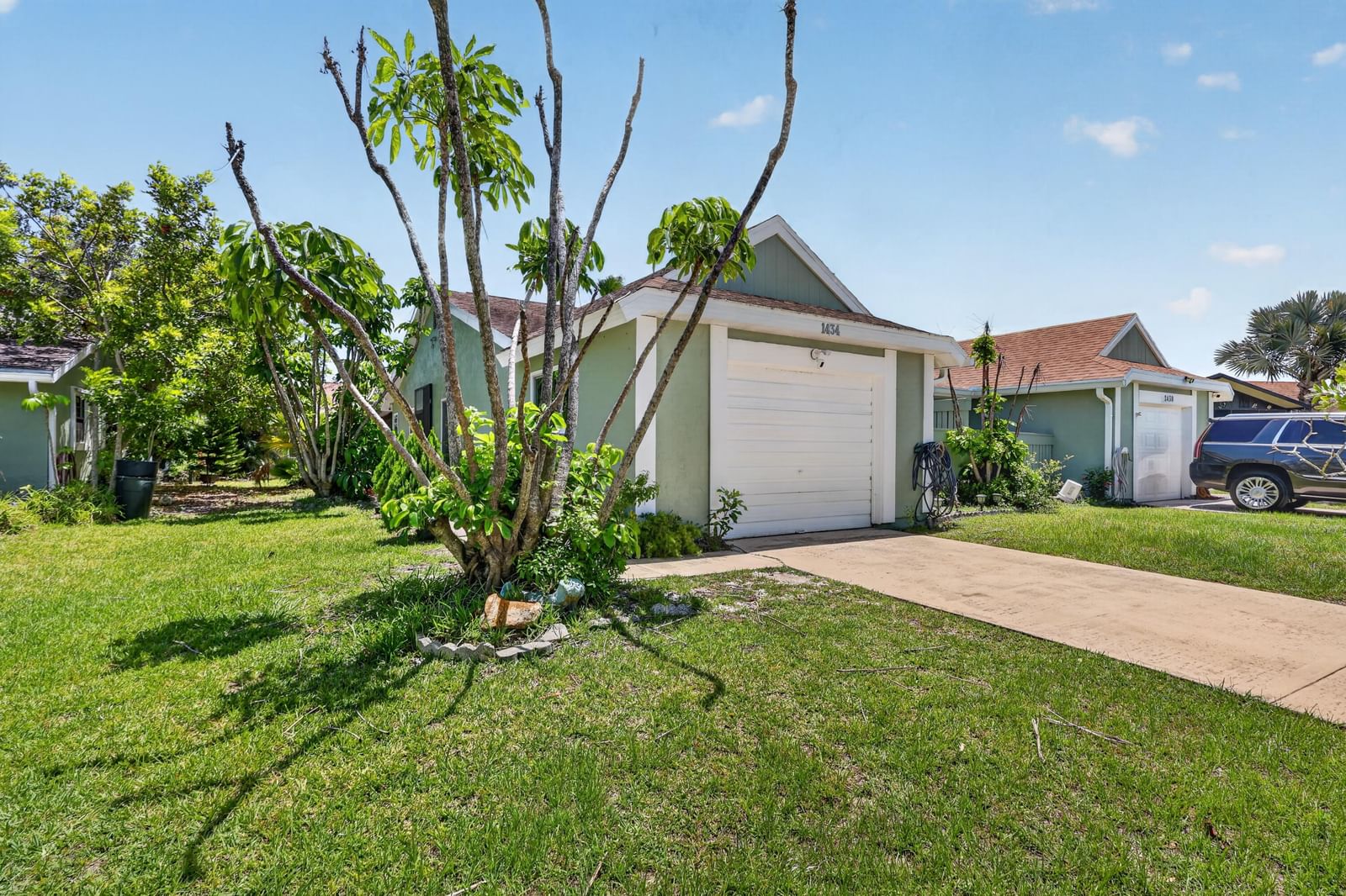 1434 SE Larkwood Circle, Port St Lucie, FL 34952 photo 2