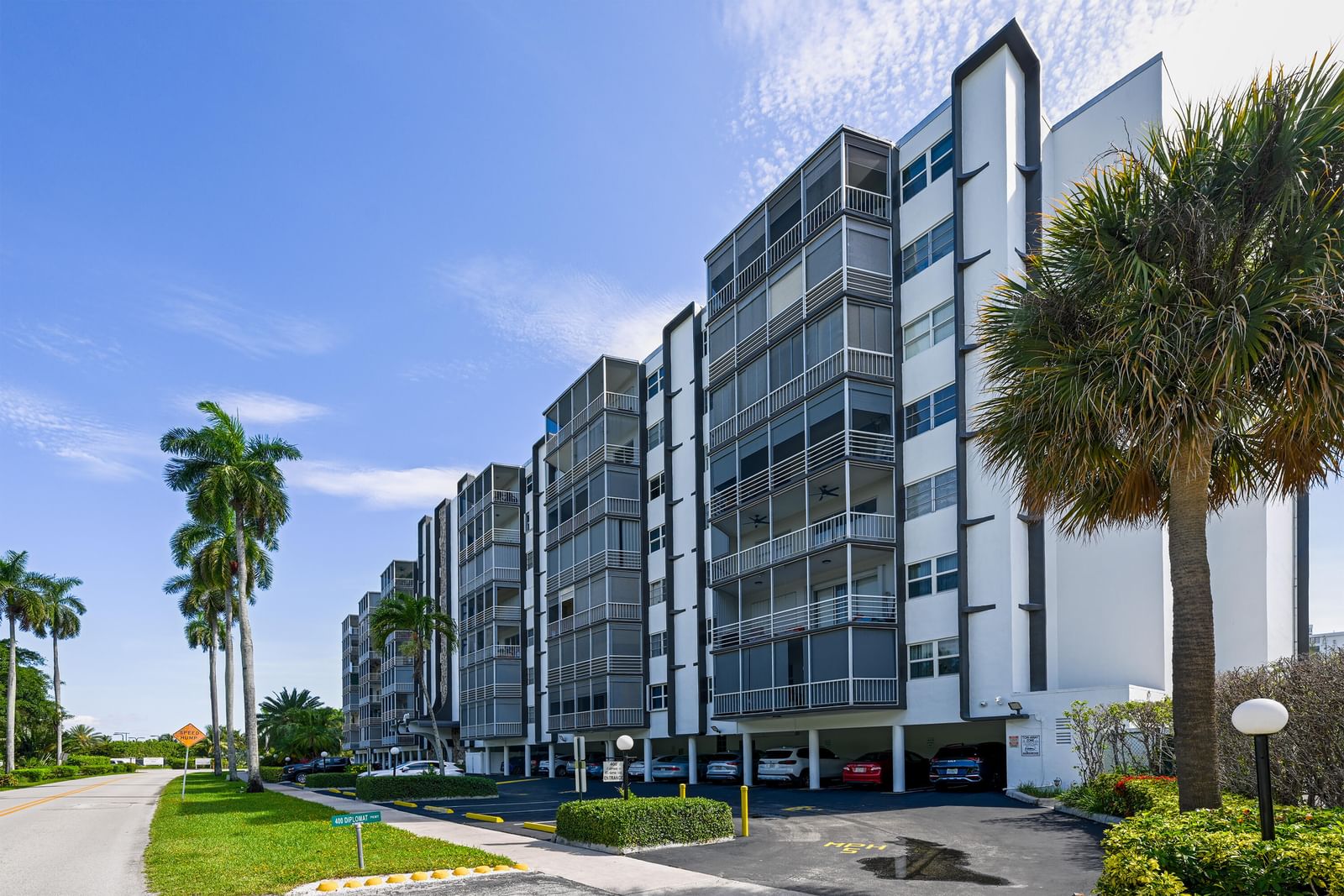400 Diplomat Parkway #612, Hallandale Beach, FL 33009 photo 2