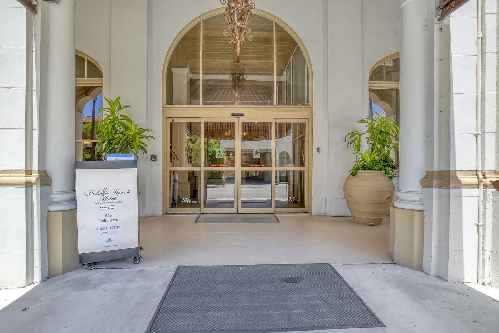 235 Sunrise Avenue, Palm Beach, FL 33480 photo 2