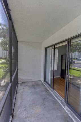 1010 Green Pine Boulevard #E1, West Palm Beach, FL 33409 photo 2