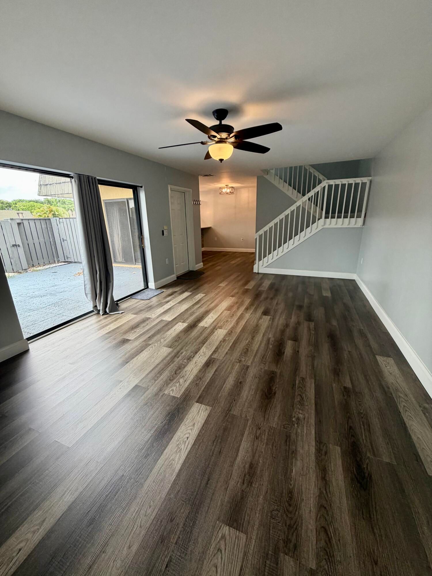 1611 16th Way, West Palm Beach, FL 33407 photo 2