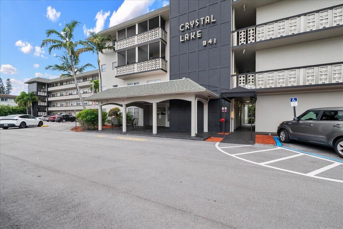 941 Crystal Lake Drive #402, Deerfield Beach, FL 33064 photo 2
