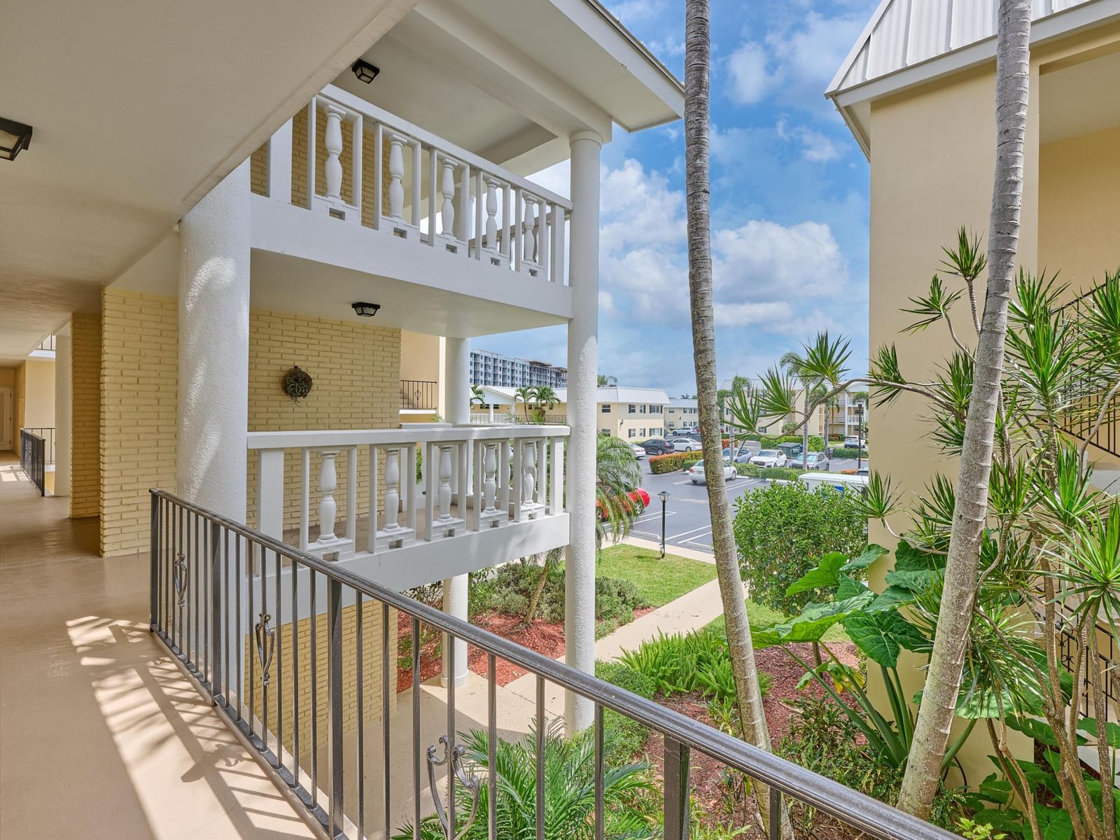 12 Colonial Club Drive #202, Boynton Beach, FL 33435 photo 2