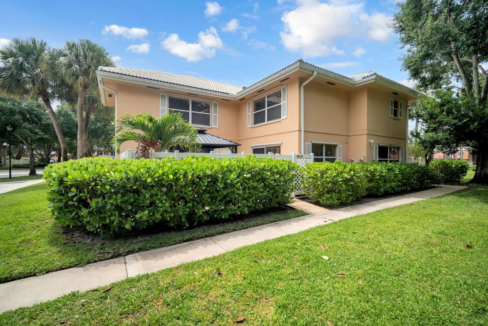 1805 Middleton Way, West Palm Beach, FL 33409 photo 5