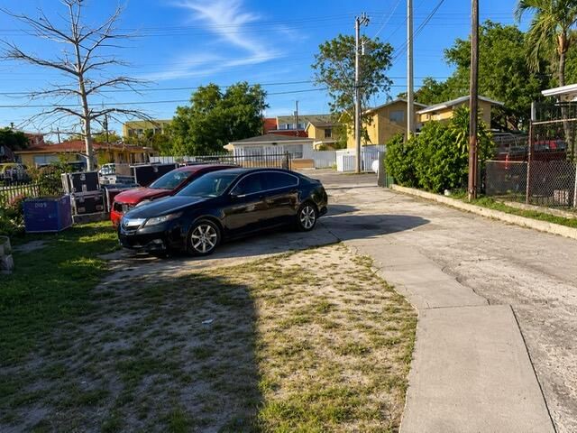 1850 NW 35th Street, Miami, FL 33142 photo 2
