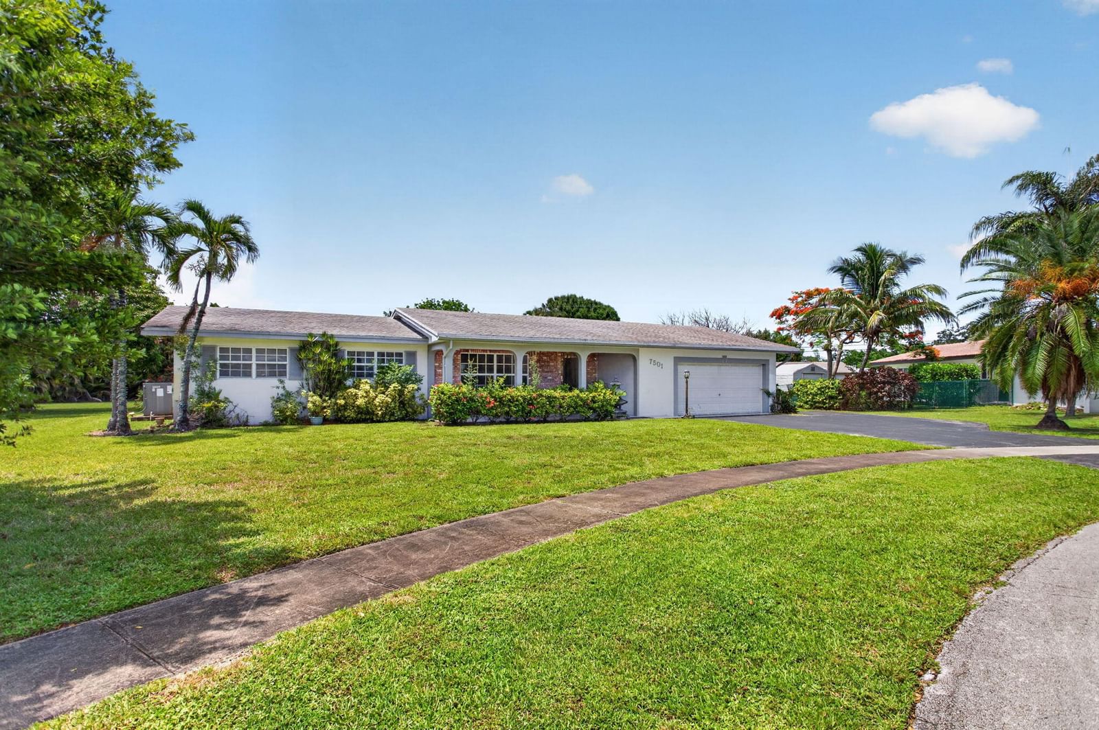 7501 NW 6th Street, Plantation, FL 33317 photo 2