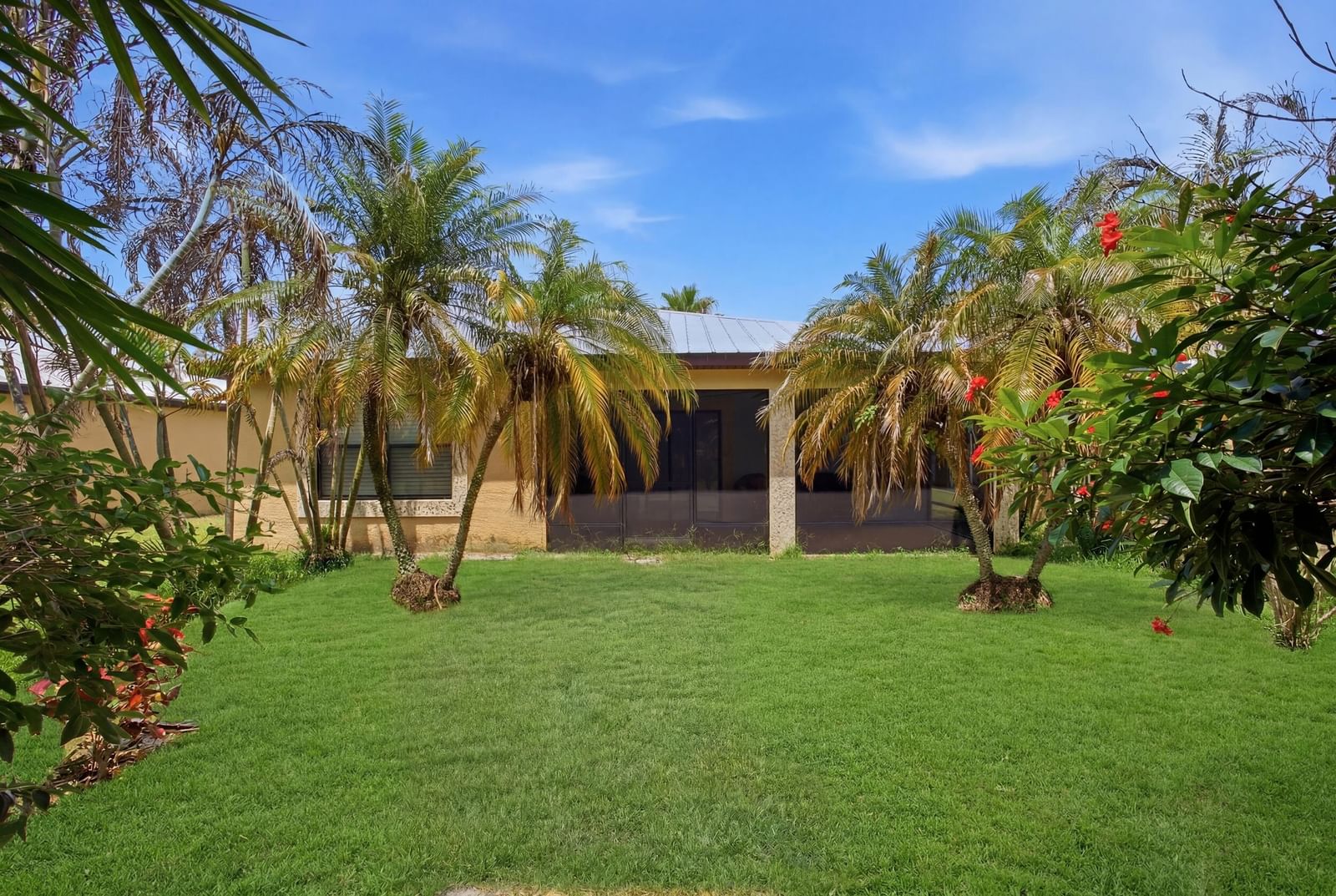 72 Mediterranean Boulevard E, Port St Lucie, FL 34952 photo 2