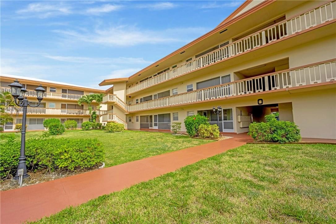 5300 Washington Street #108d, Hollywood, FL 33021 photo 2