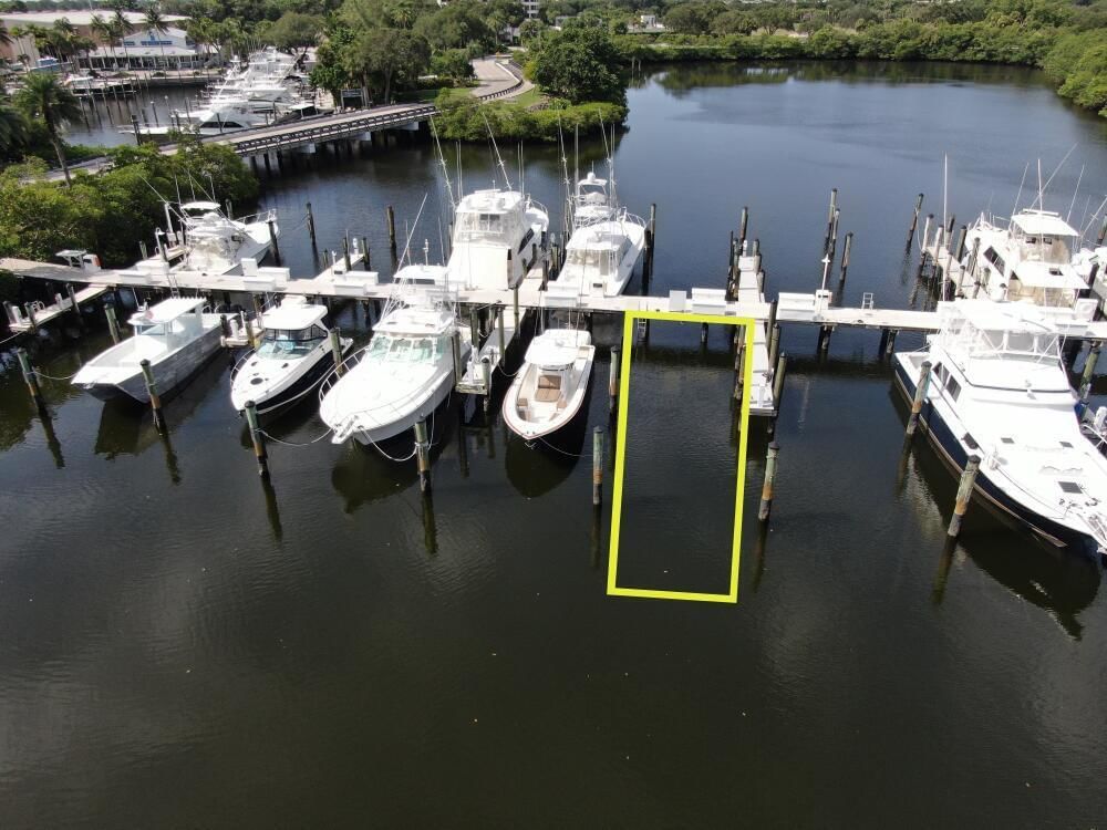 3232 Casseekey Island Road, Jupiter, FL 33477 photo 2