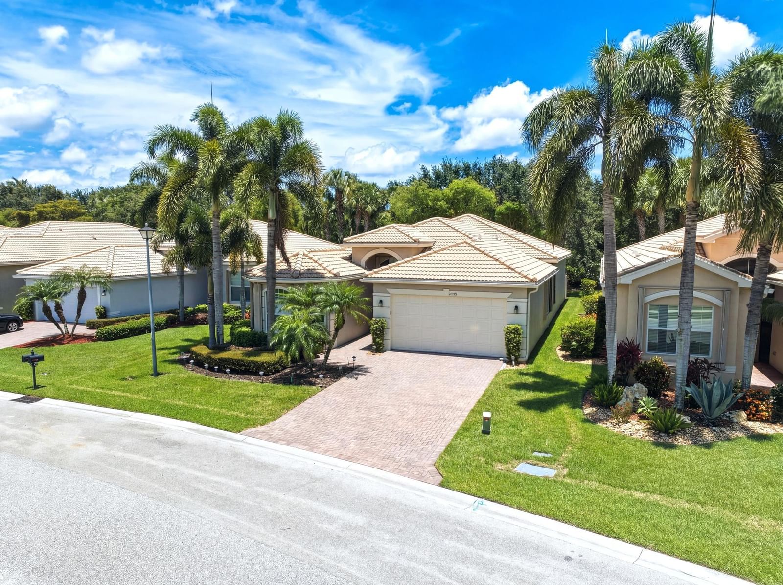 10588 Stone Garden Drive, Boynton Beach, FL 33473 photo 2