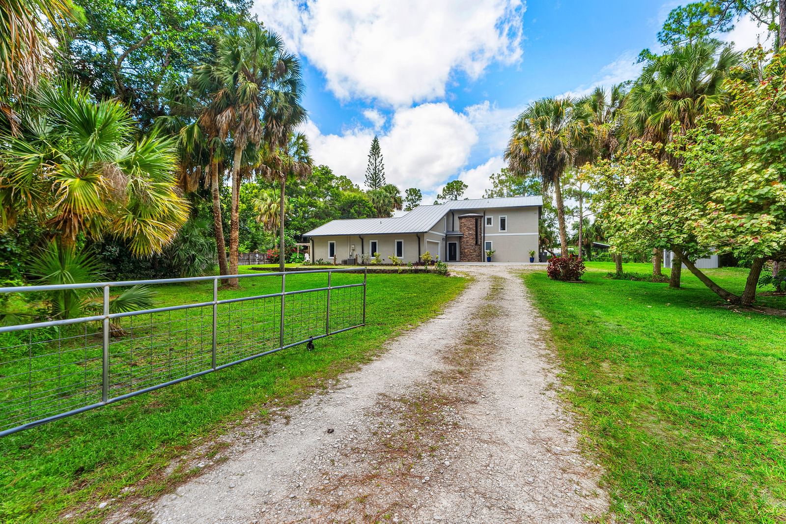 9743 169th Court N, Jupiter, FL 33478 photo 2