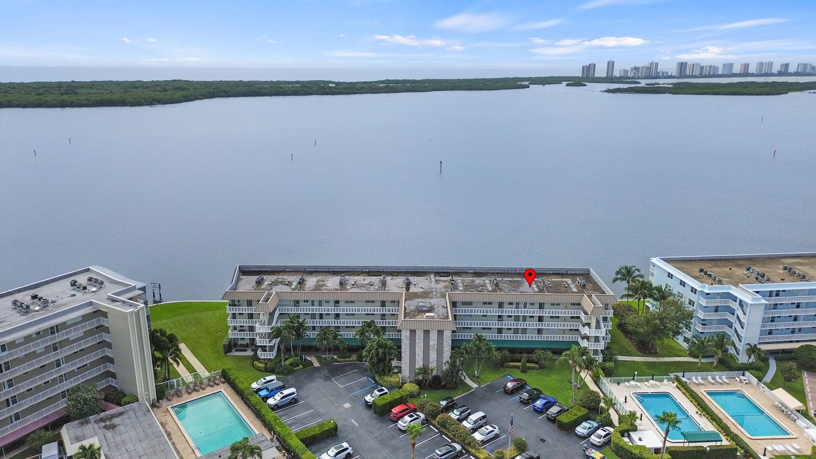 52 Yacht Club Drive #103, North Palm Beach, FL 33408 photo 2