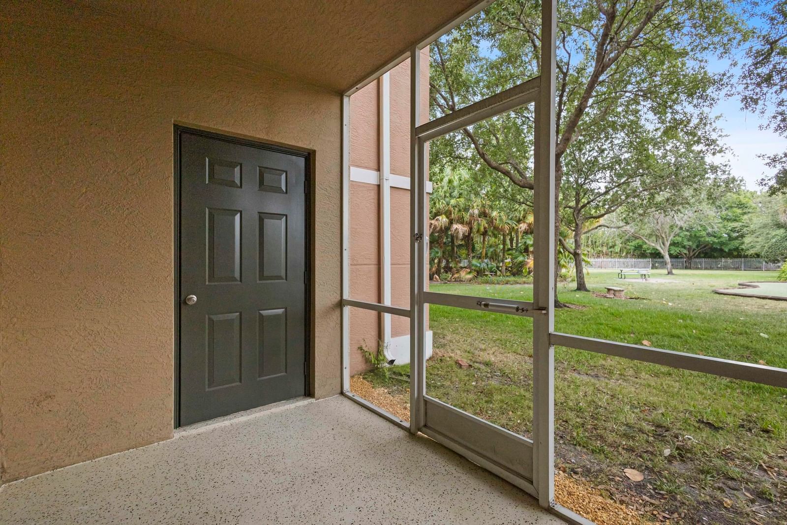 6450 Emerald Dunes Drive #103, West Palm Beach, FL 33411 photo 4
