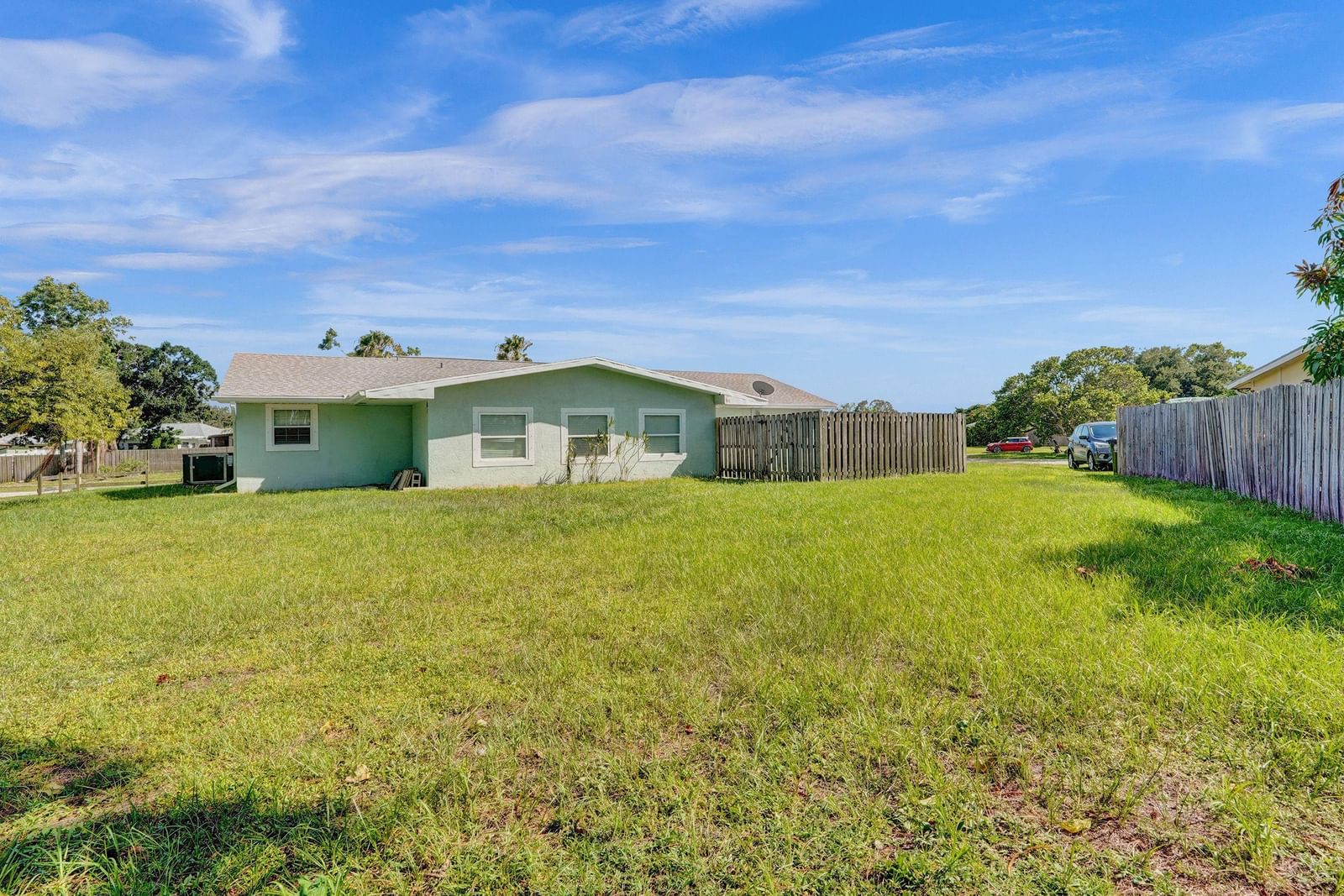 303 NE Solida Circle, Port St Lucie, FL 34983 photo 2