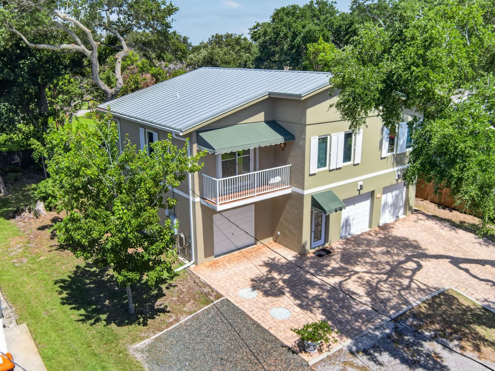 9435 Frangipani Drive, Vero Beach, FL 32963 photo 2
