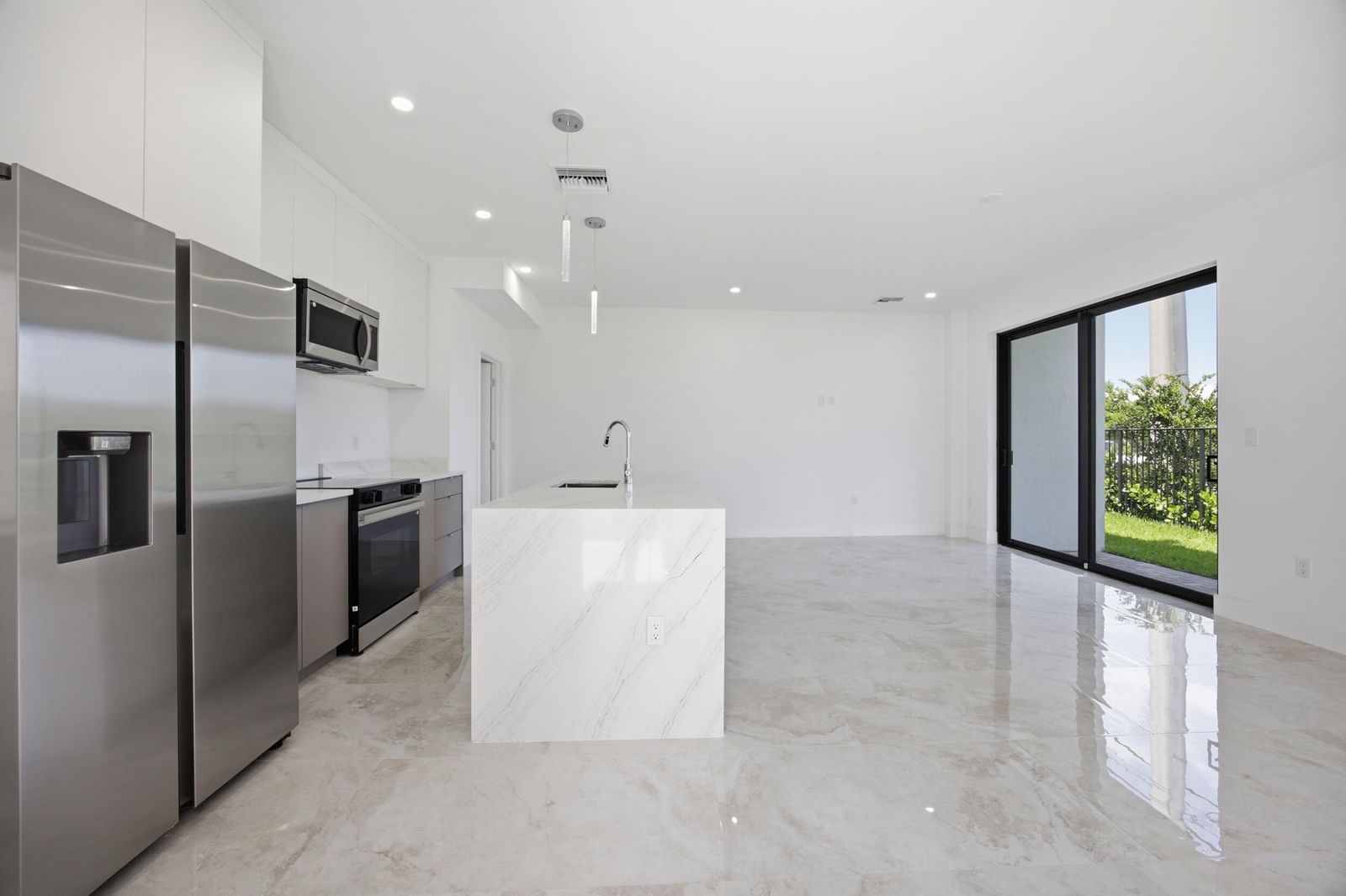 1542 NW 1st Avenue, Pompano Beach, FL 33060 photo 3