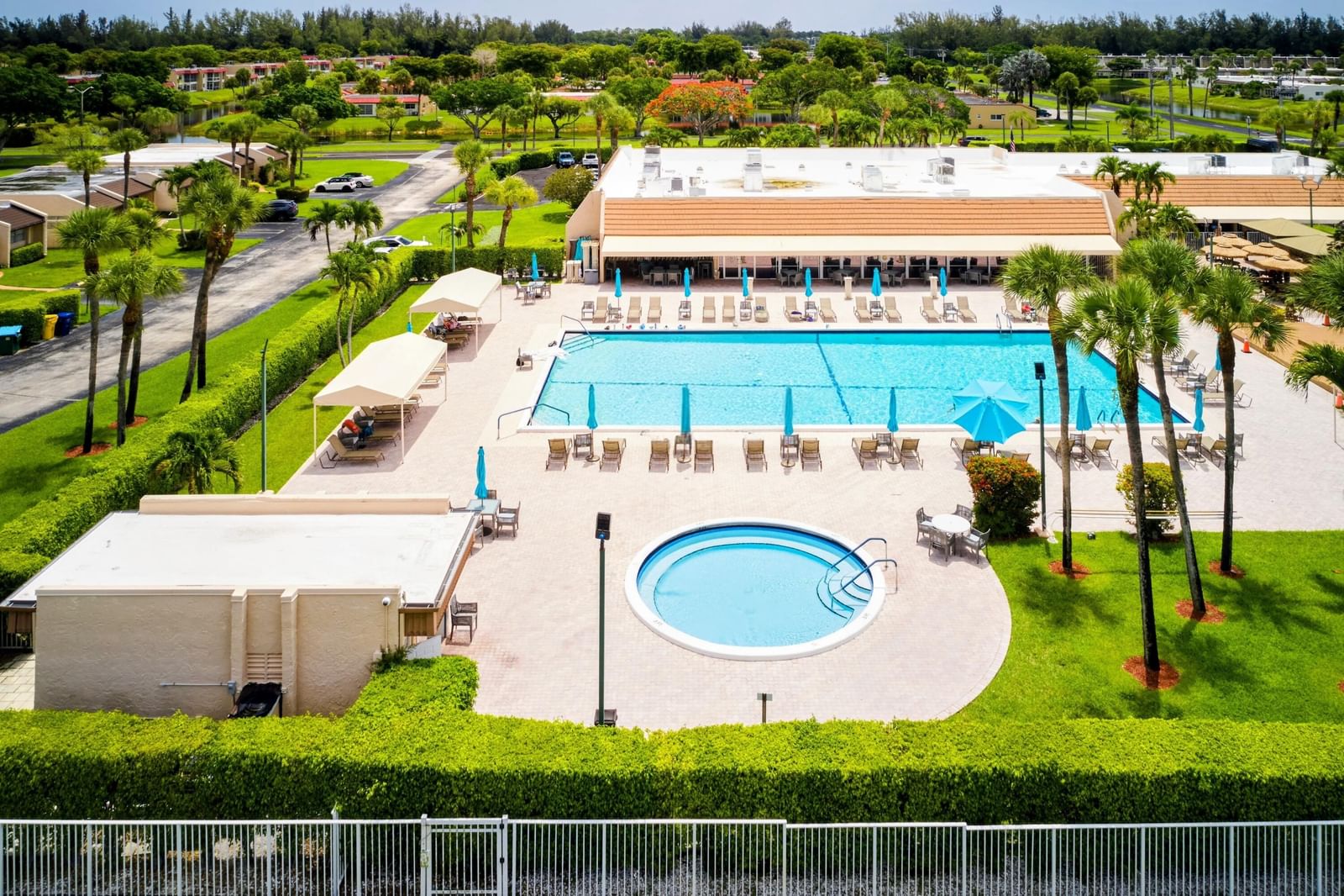 175 Lake Susan Lane, West Palm Beach, FL 33411 photo 3