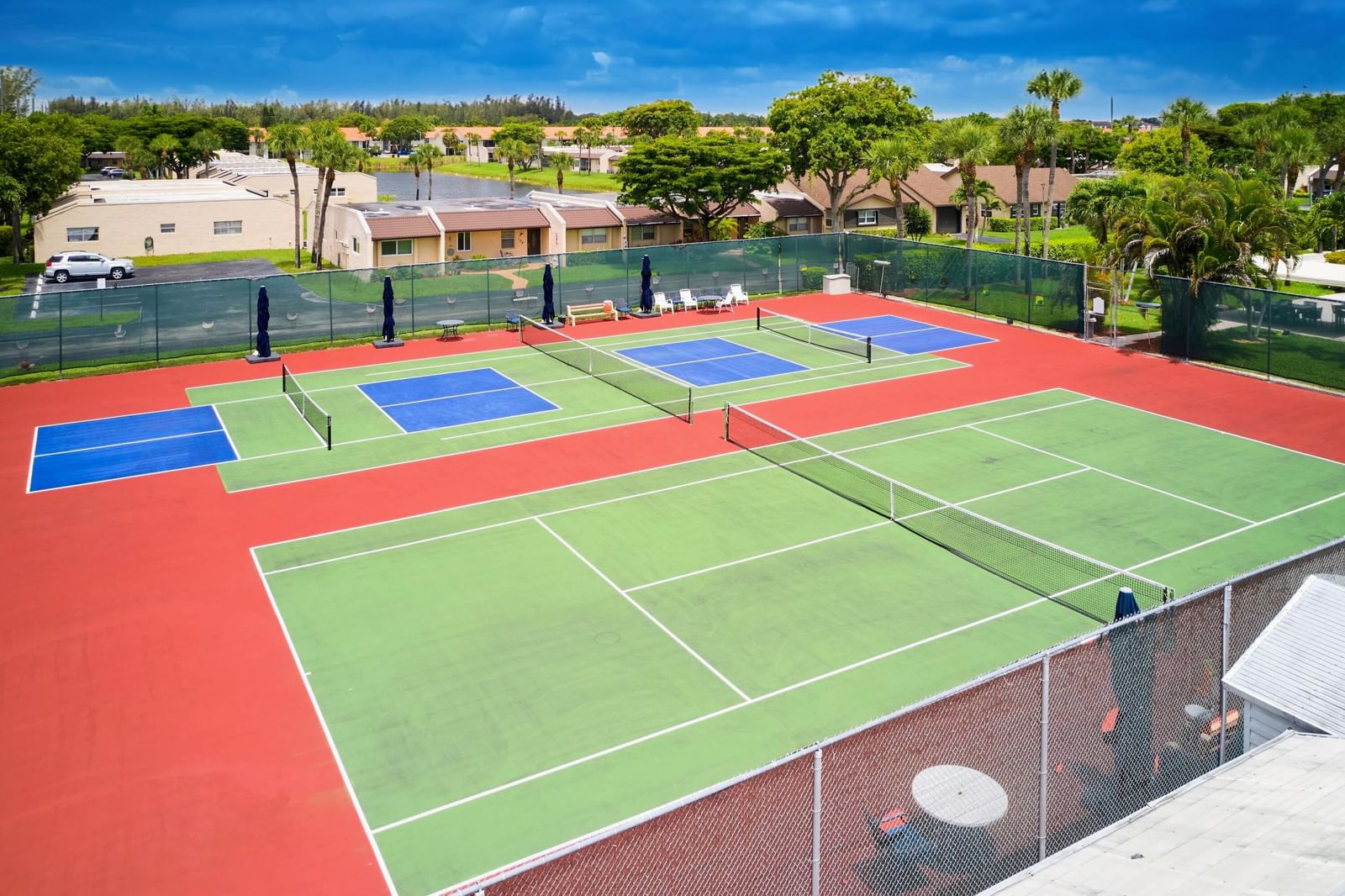 175 Lake Susan Lane, West Palm Beach, FL 33411 photo 4