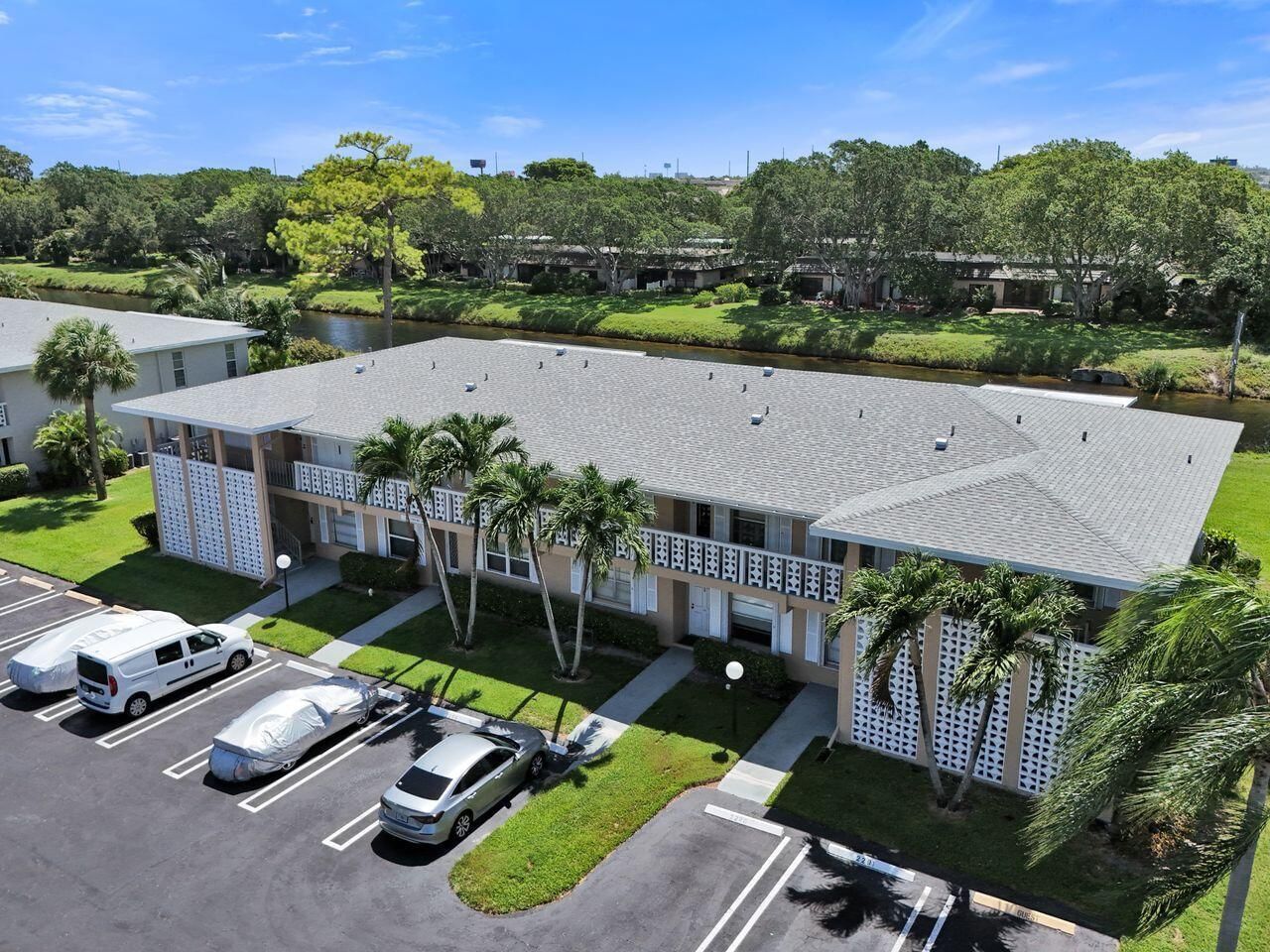 1050 Citrus Way #203, Delray Beach, FL 33445 photo 5
