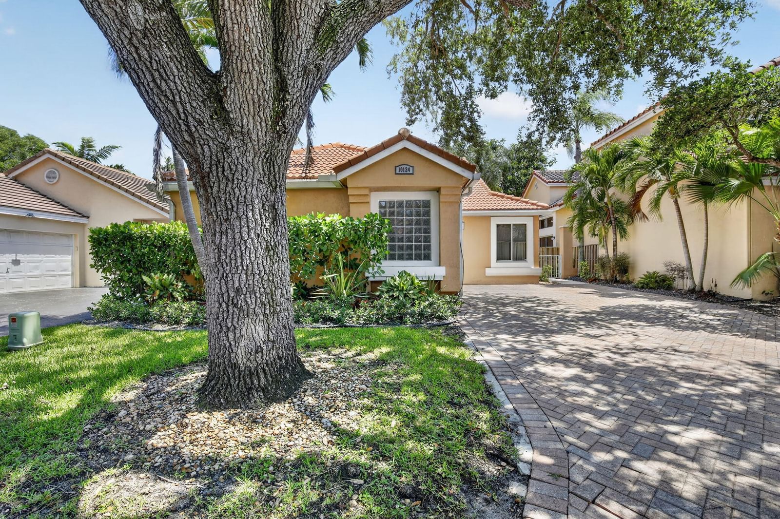 10124 NW 4th Street, Plantation, FL 33324 photo 4