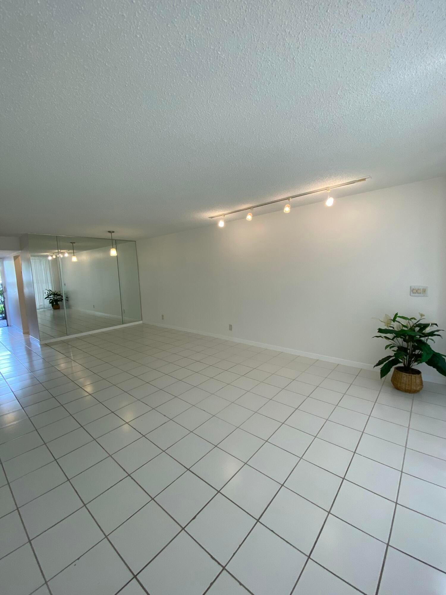 4110 Tivoli Court #103, Lake Worth Beach, FL 33467 photo 4