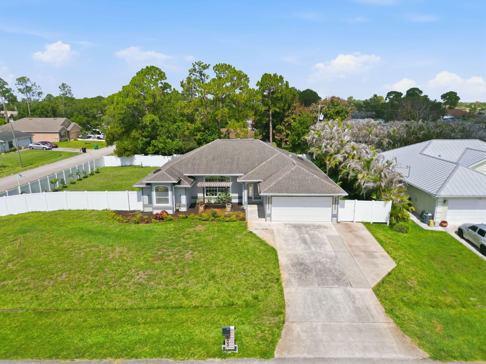 102 NW Peach Street, Port St Lucie, FL 34983 photo 2