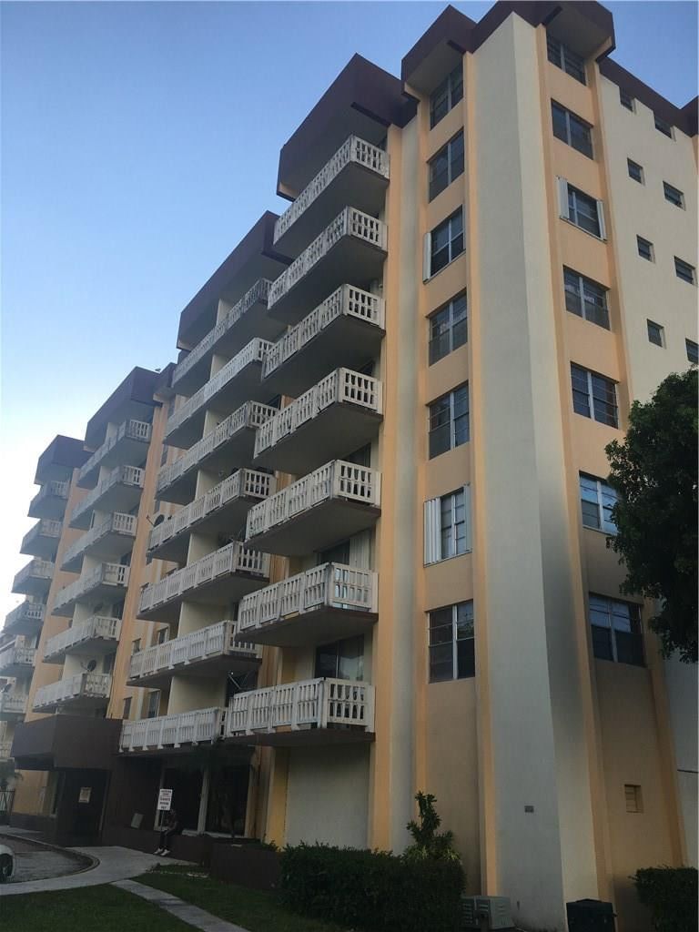 15600 NW 7th Avenue #421, Miami, FL 33169 photo 2