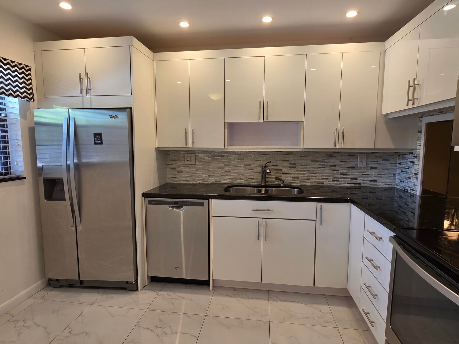 6090 N Sabal Palm Boulevard #209, Tamarac, FL 33319 photo 3