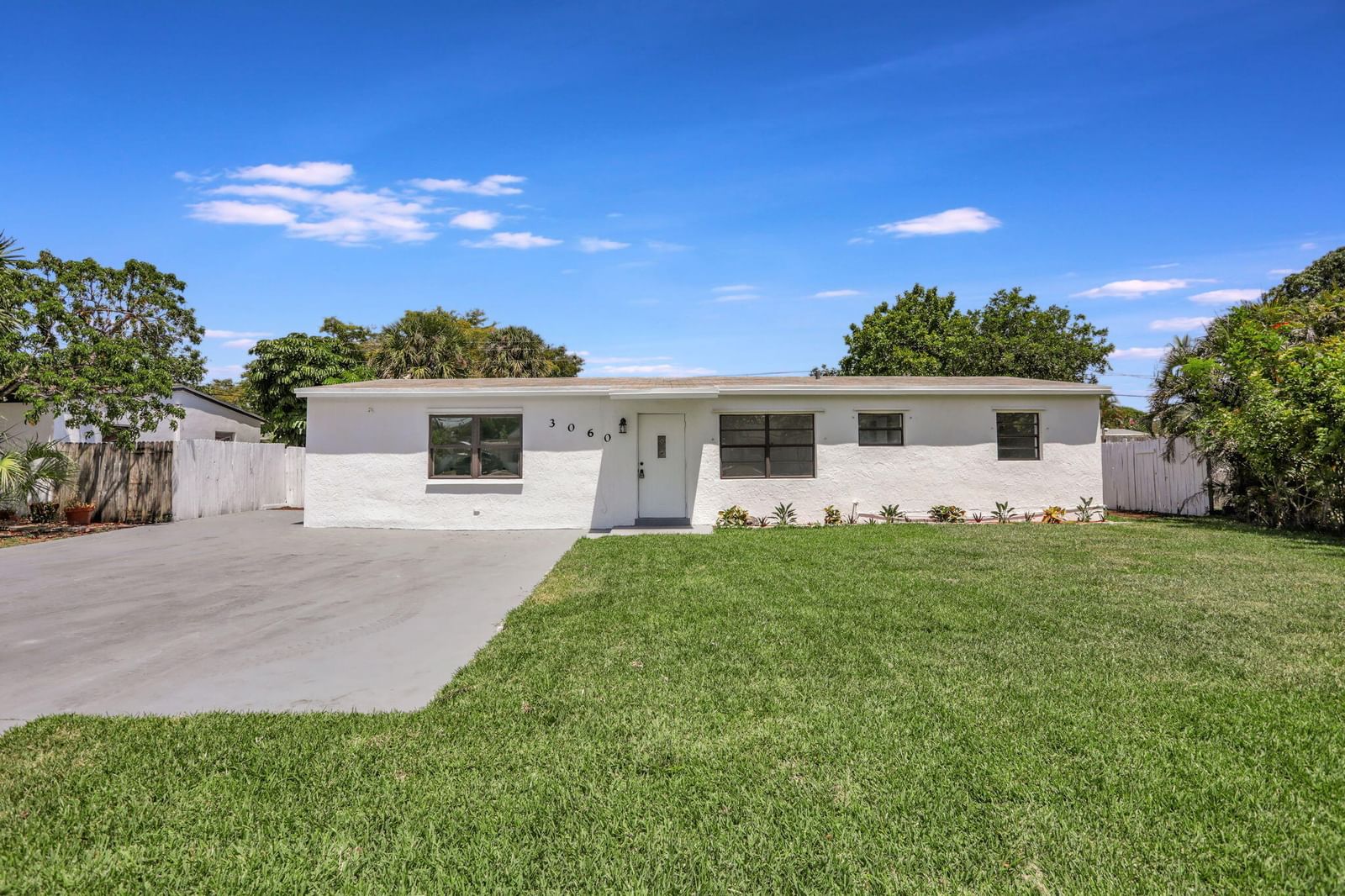 3060 NE 12th Avenue, Pompano Beach, FL 33064 photo 2