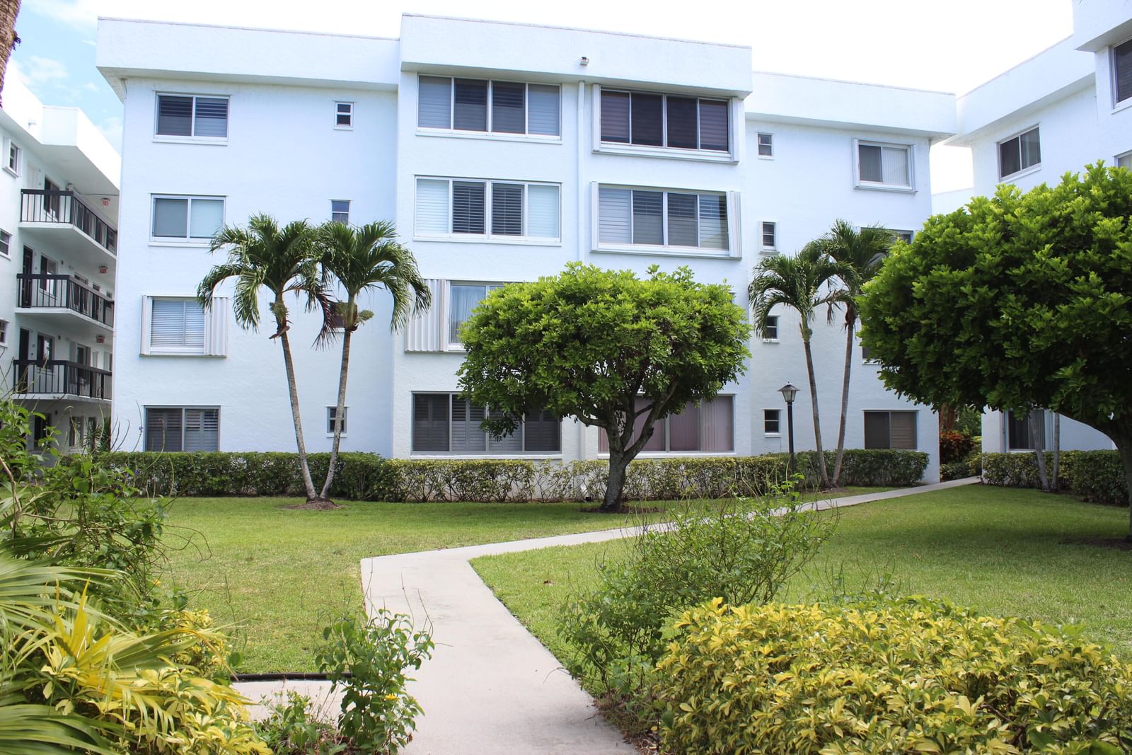 6698 N 10th Ave Avenue N #218, Lake Worth, FL 33467 photo 2