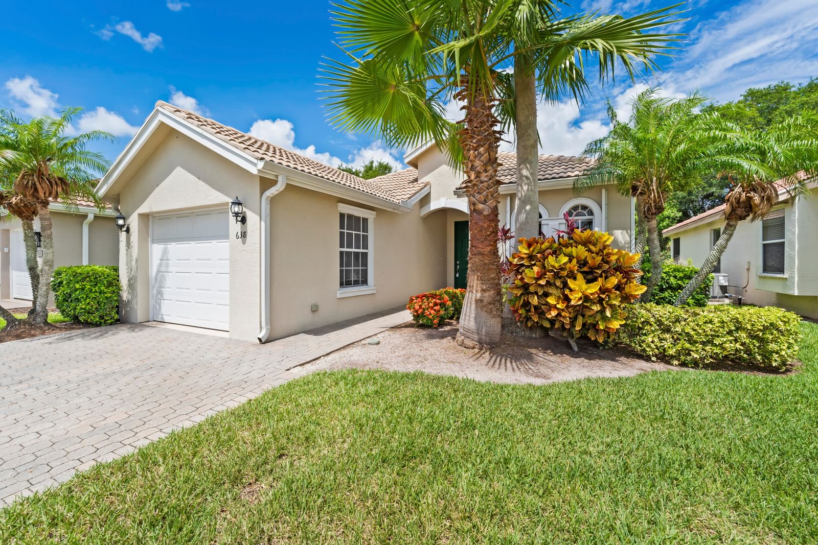 638 SW Treasure Cove, Port St Lucie, FL 34986 photo 2